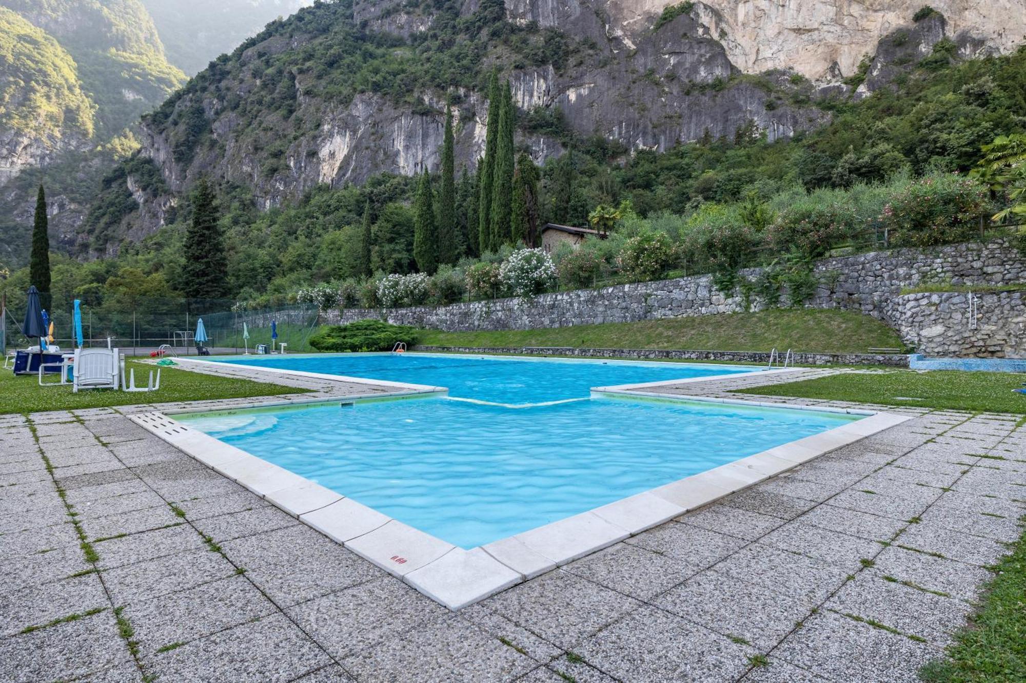 דירות ריבה דל גארדה La Terrazza Di Vincent Sul Garda מראה חיצוני תמונה